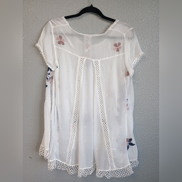 Johnny Was Dahlia Top Embroidered Floral Shear Cap Sleeves Small White/Pink/Blue - Picture 4 of 13